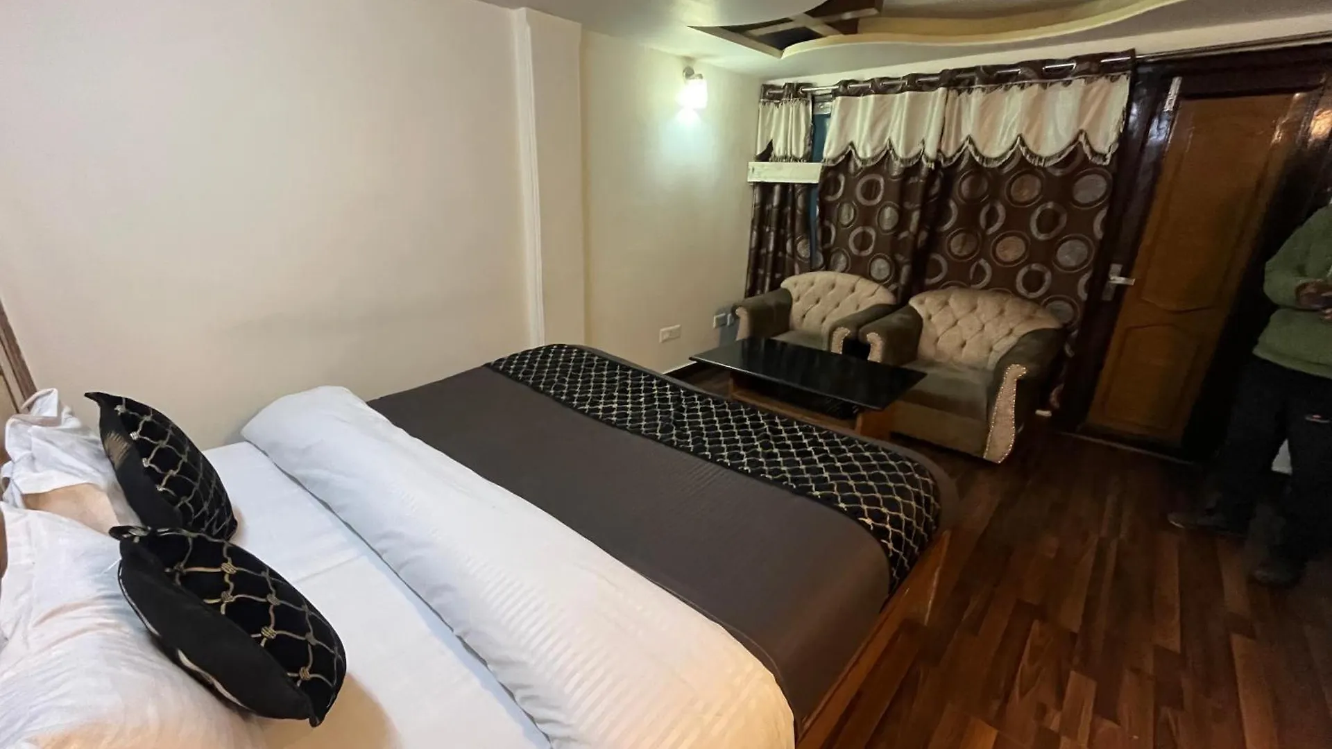 Wintry Homes 5 Bhk Villa Шимла Индия