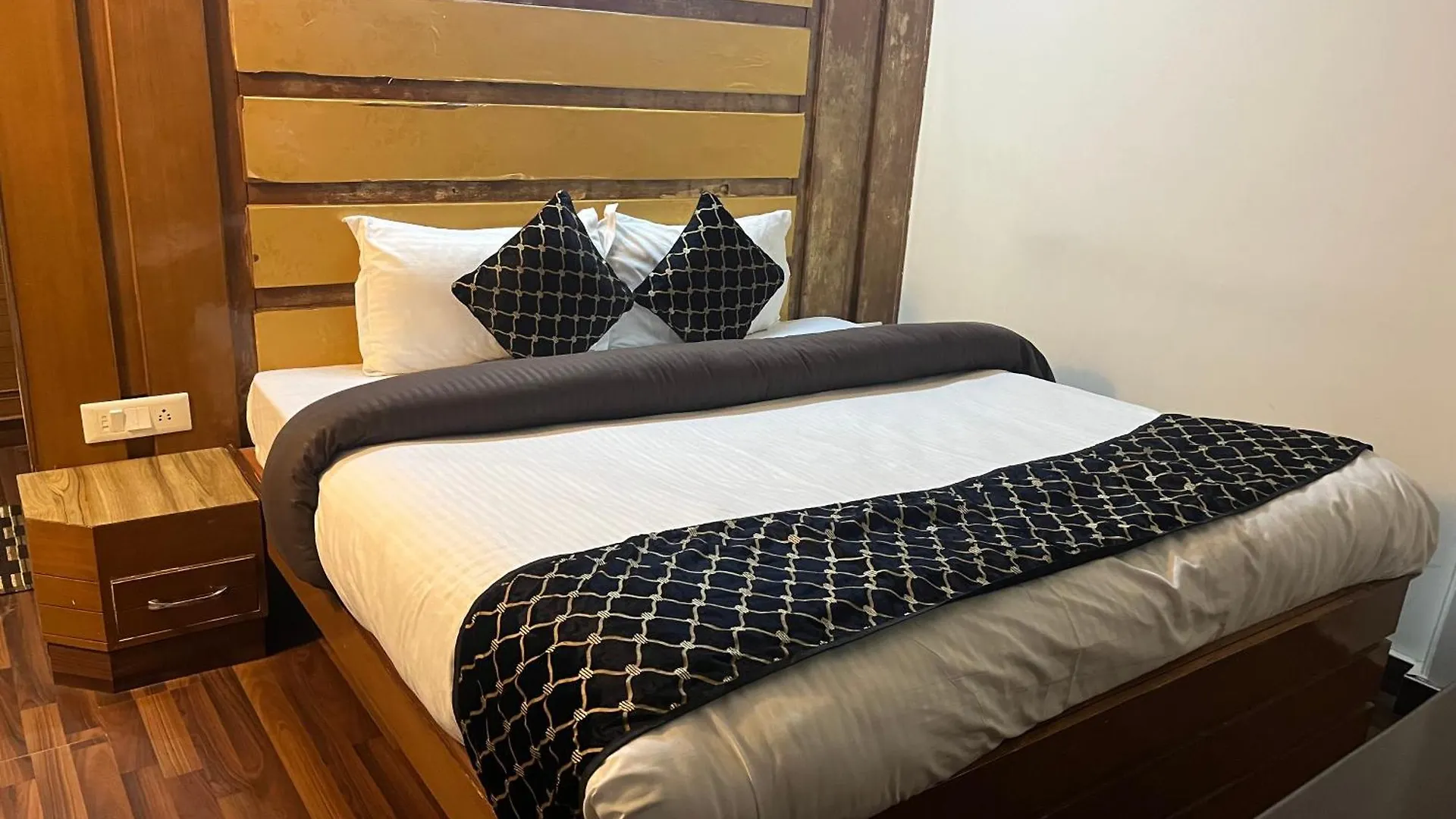 Wintry Homes 5 Bhk Villa Шимла Апартаменты